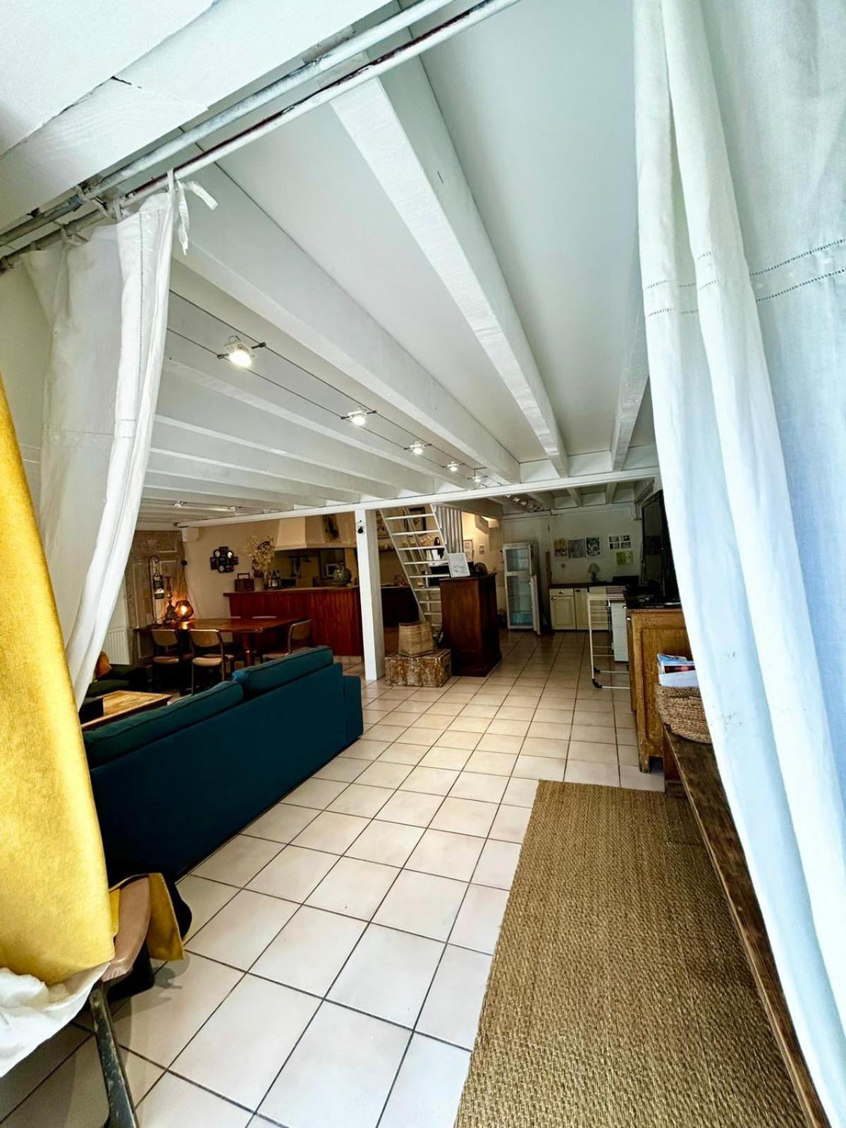 Rives De Bourges Apartment Burzet Exterior photo